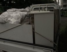 平塚市でベッドや布団の回収をしました